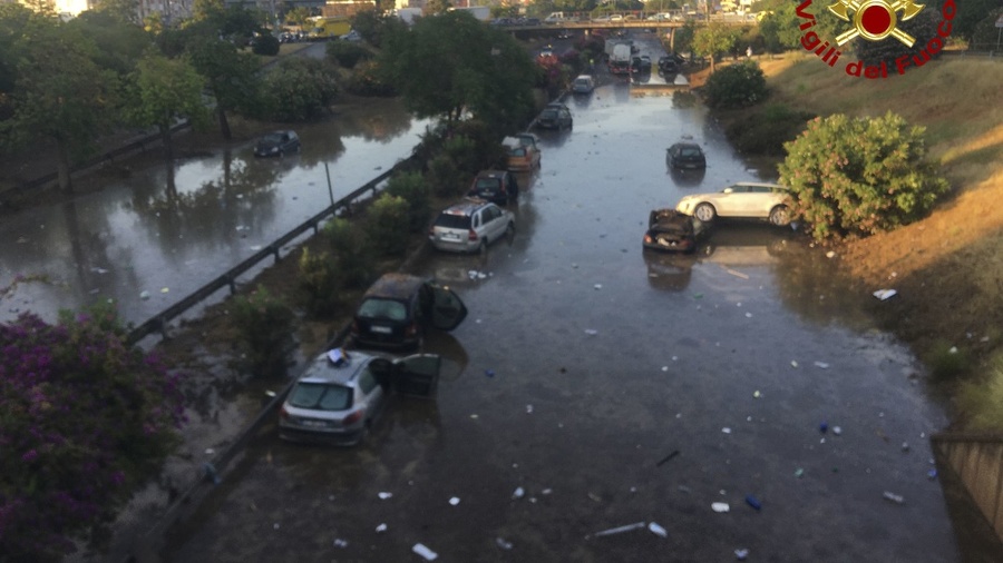 Palermo zasiahli silné povodne.