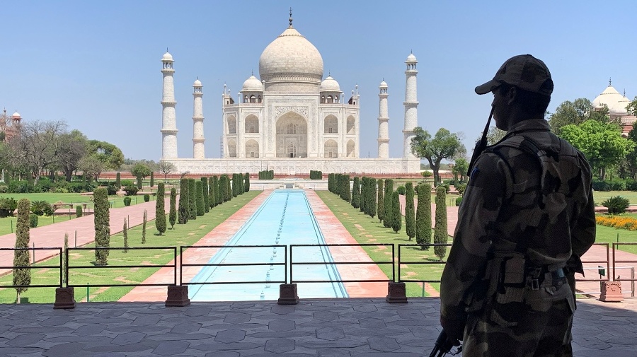 Tádž Mahal zostáva zatvorený.