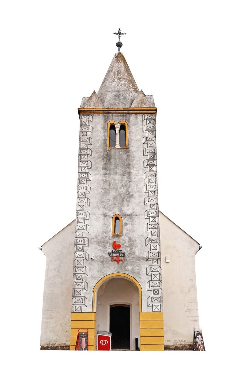 Kostol zvonka nevyzerá vábne,