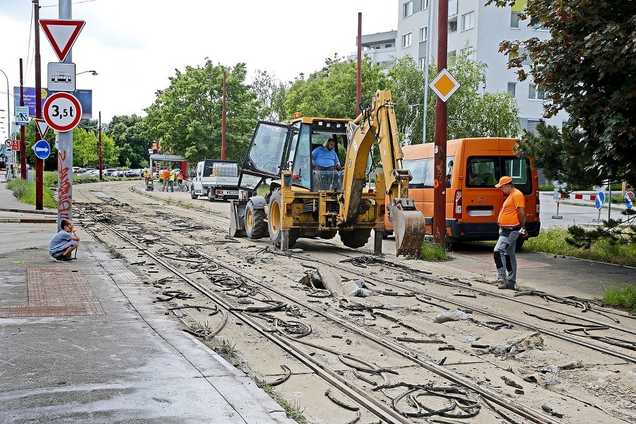 Rekonštrukčné práce sú v