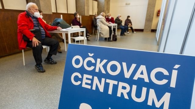 Očkovanie v Česku napreduje.