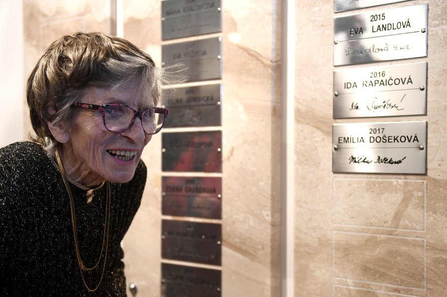 Herečka Emília Došeková
