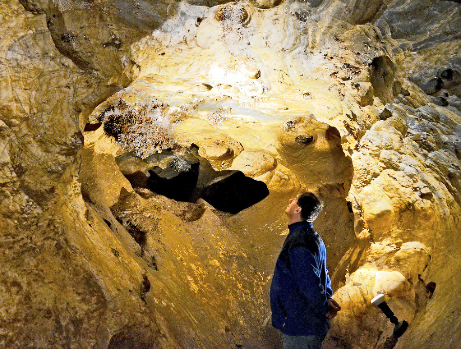 Ochtinská aragonitová jaskyňa 