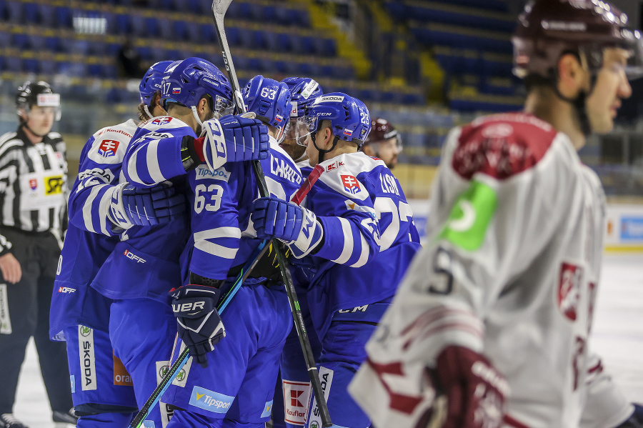 Slovensko
poslalo
na šampionát
najmladší tím
v dejinách.