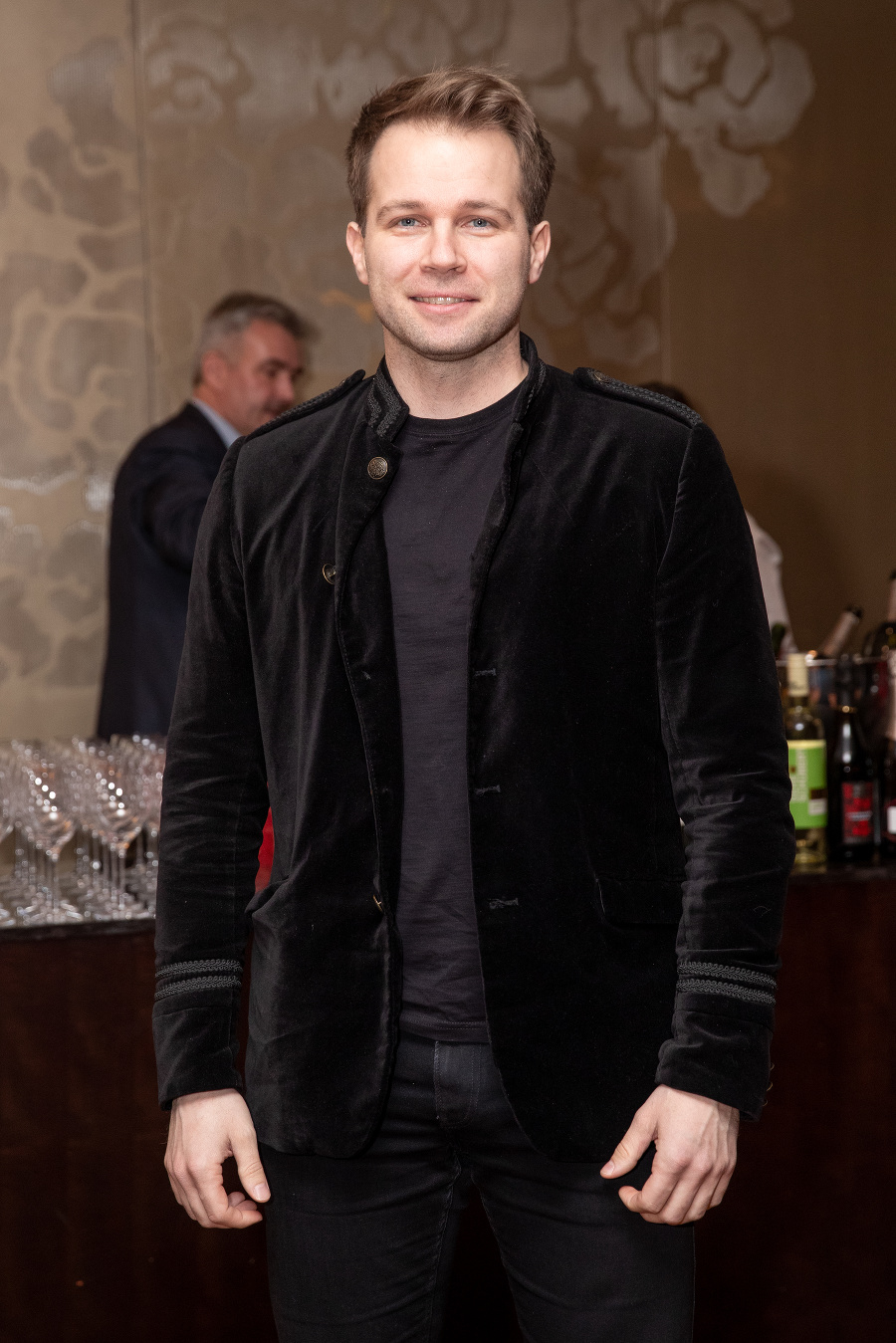 Spevák Tomáš Bezdeda.