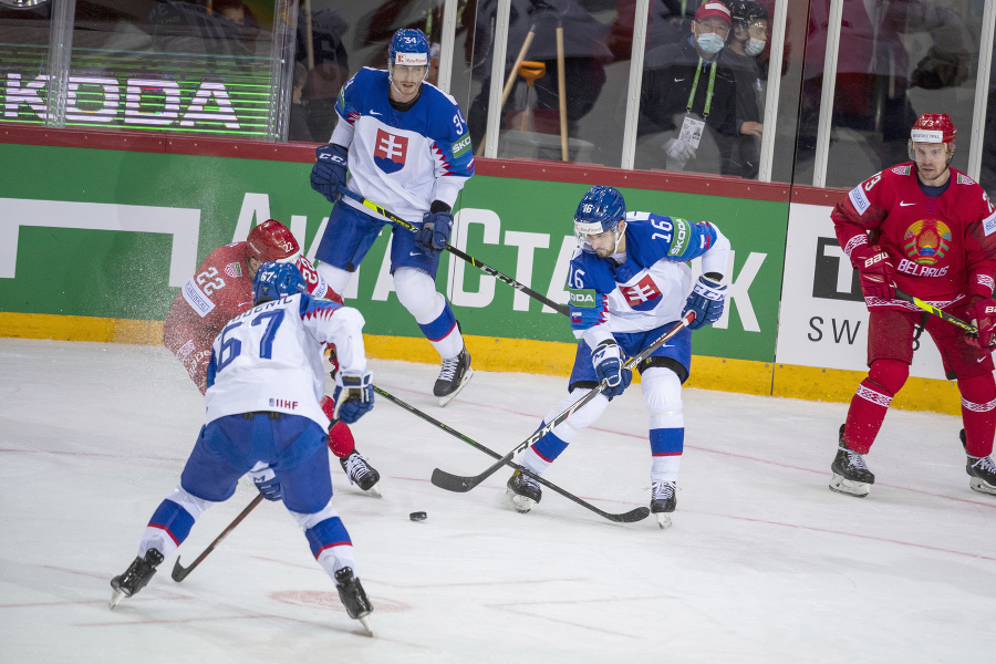Na snímke zľava Francis Paré (Bielorusko), Marián Studenič (Slovensko), Peter Cehlárik (Slovensko), Róbert Lantoši (Slovensko) a Dmitrij Znacharenko.