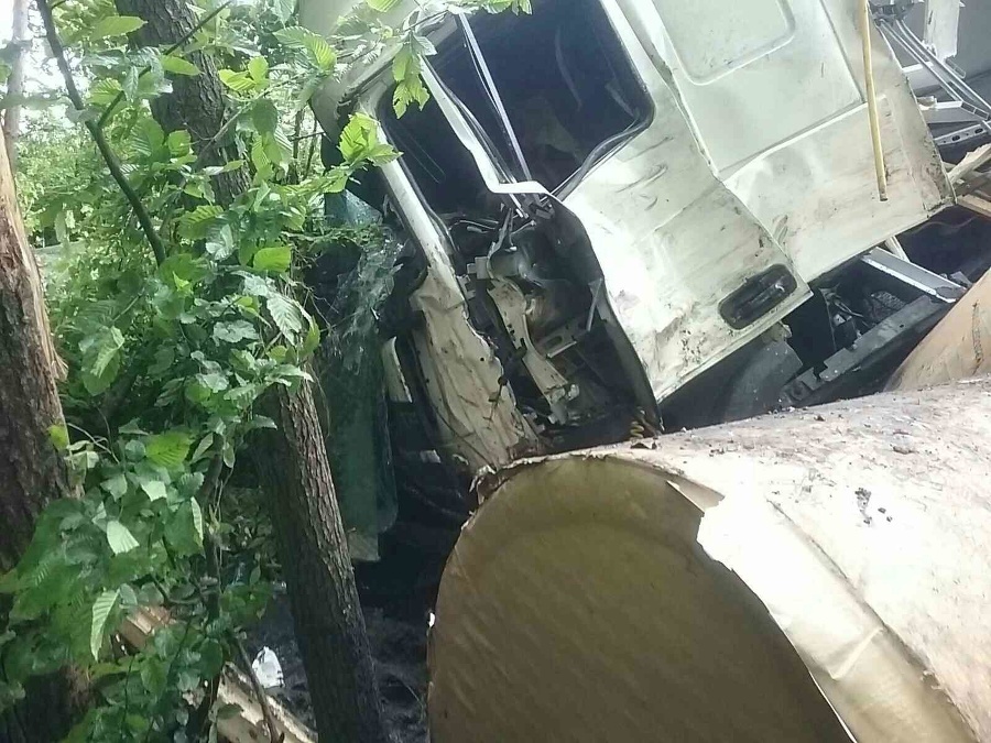 Dopravná nehoda poľského kamióna