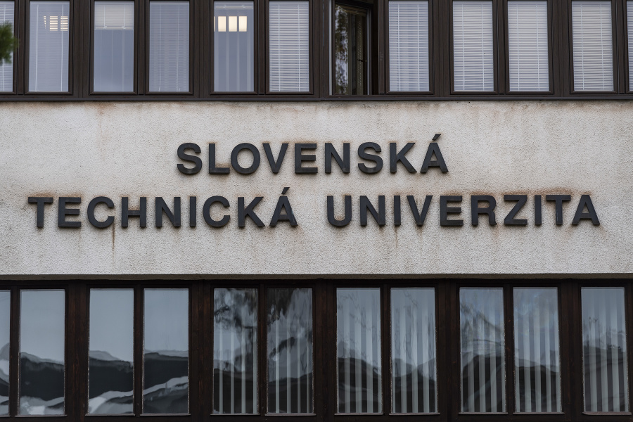 Slovenská technická univerzita