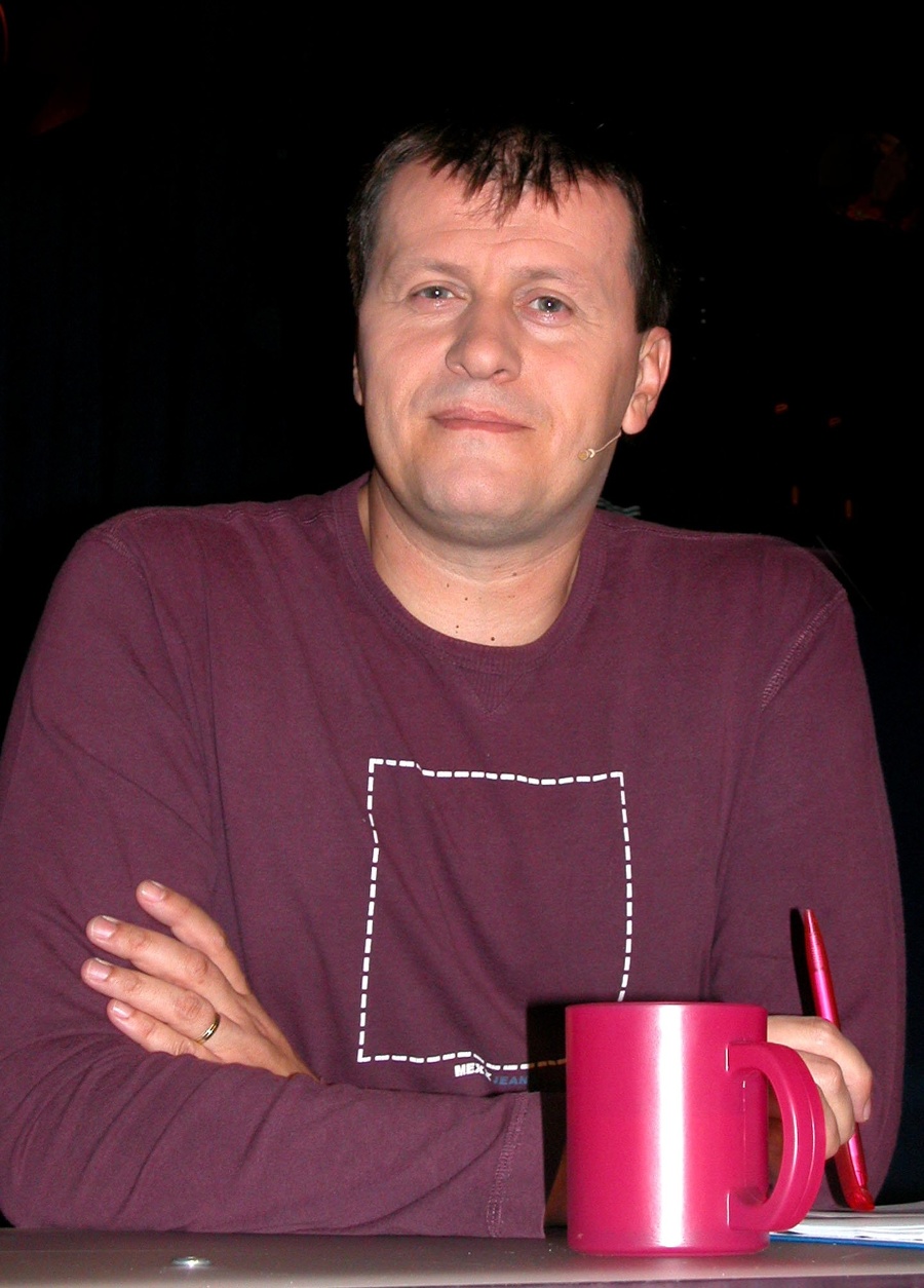 Moderátor Julo Viršík na archívnej fotke.
