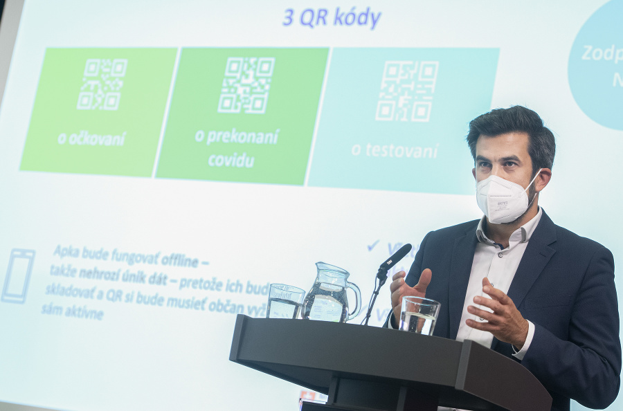 Predstavenie aplikácie GreenPass. Na snímke poradca ministerky pre digitalizáciu Ján Hargaš .