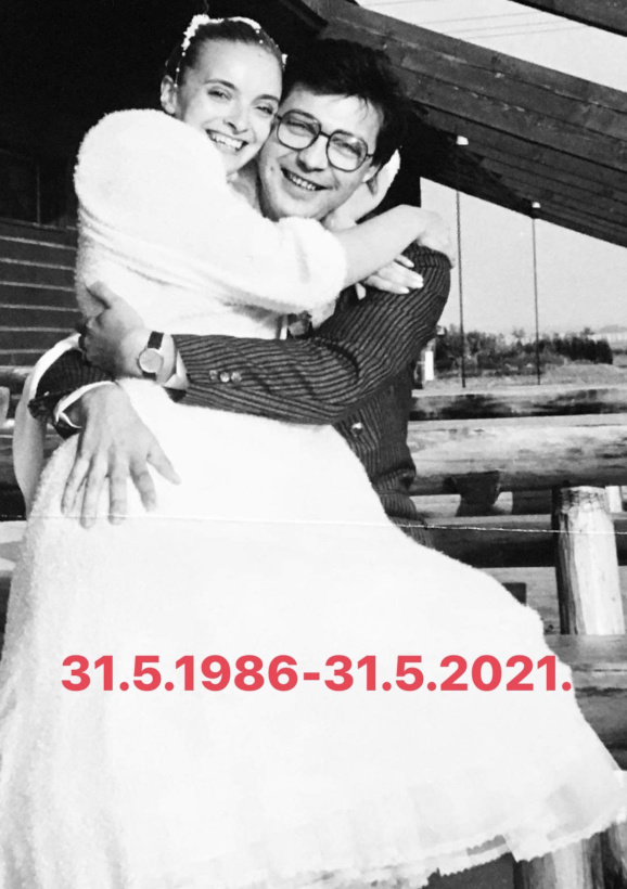1986 - Herečka sa pochválila krásnou svadobnou fotkou. 