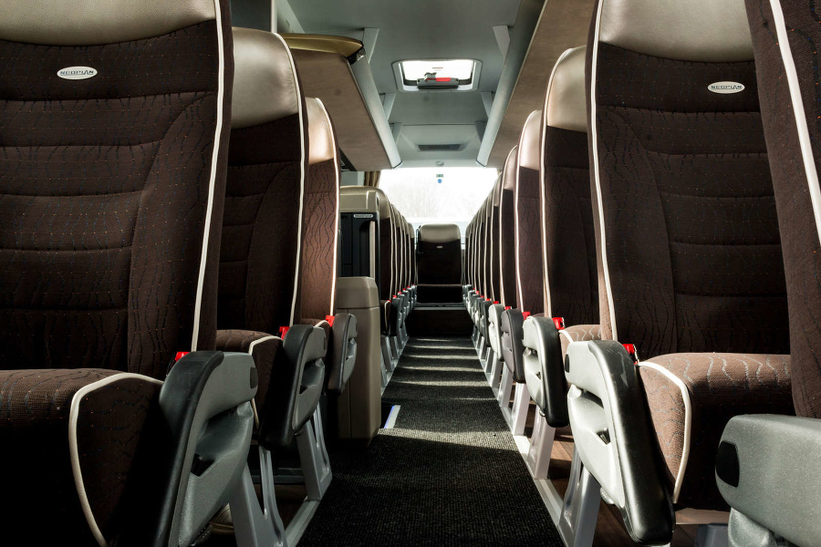 Cestujte po celom Slovensku komfortne v autobusoch najvyššej triedy.