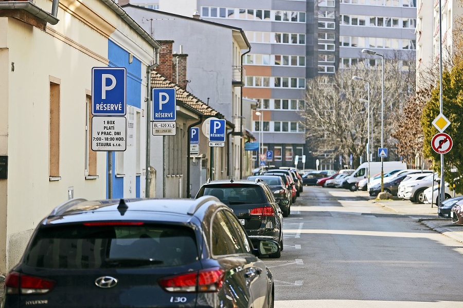 Pilotný projekt rezidentského parkovania