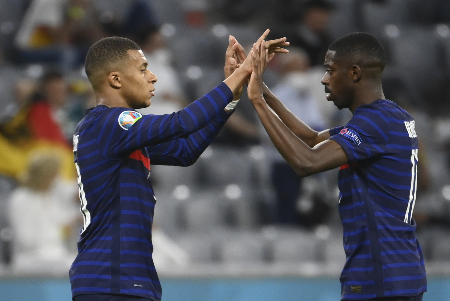 Kylian Mbappé a Ousmane Dembele v drese Francúzska