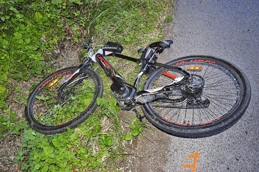 O život prišiel 43-ročný cyklista v obci Zlatno (okr. Zlaté Moravce). 