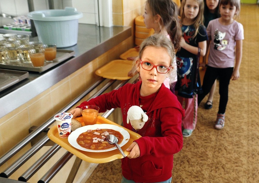 Nárok na dotované obedy