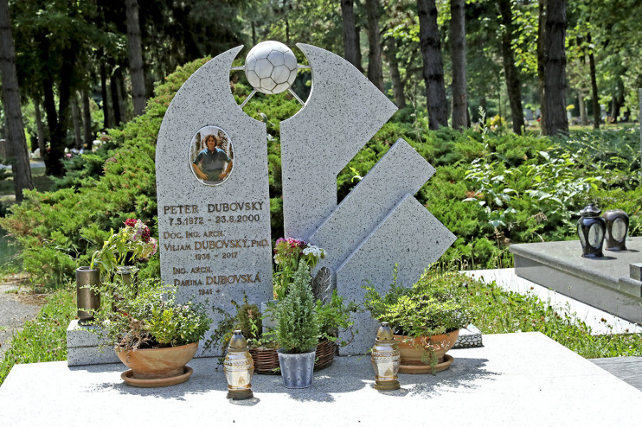 Hrob Petra Dubovského