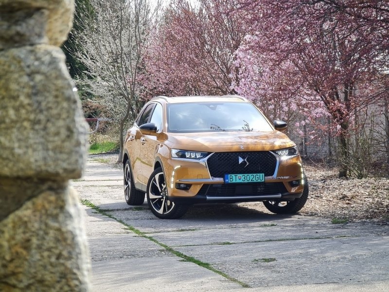 DS7 Crossback s plug-in
