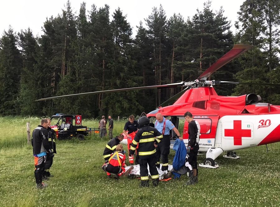 Muž utrpel poranenie hlavy