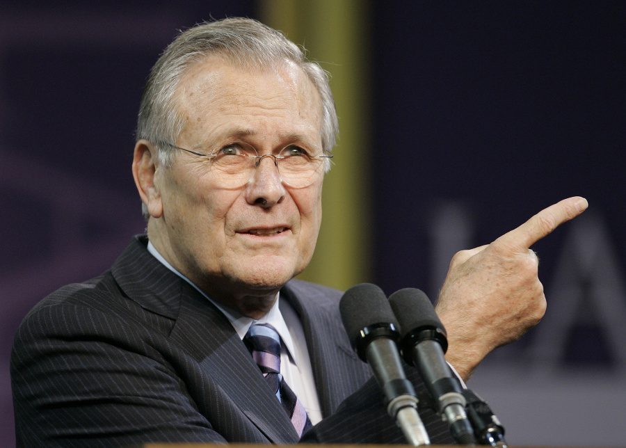 Zomrel Donald Rumsfeld, minister