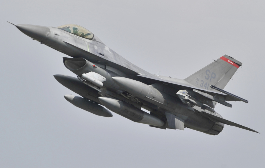 Stíhacie lietadlo F-16 (Ilustračné