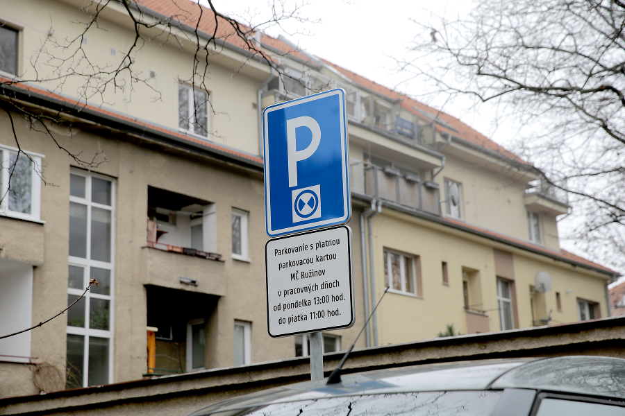 Bratislava plánuje vybudovať parkovacie