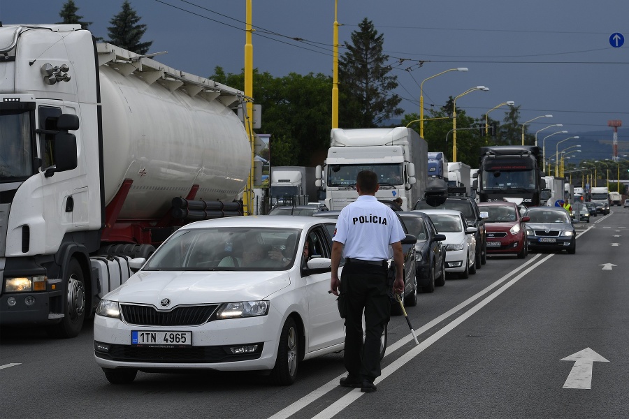 Blokádou cesty medzi Prešovom