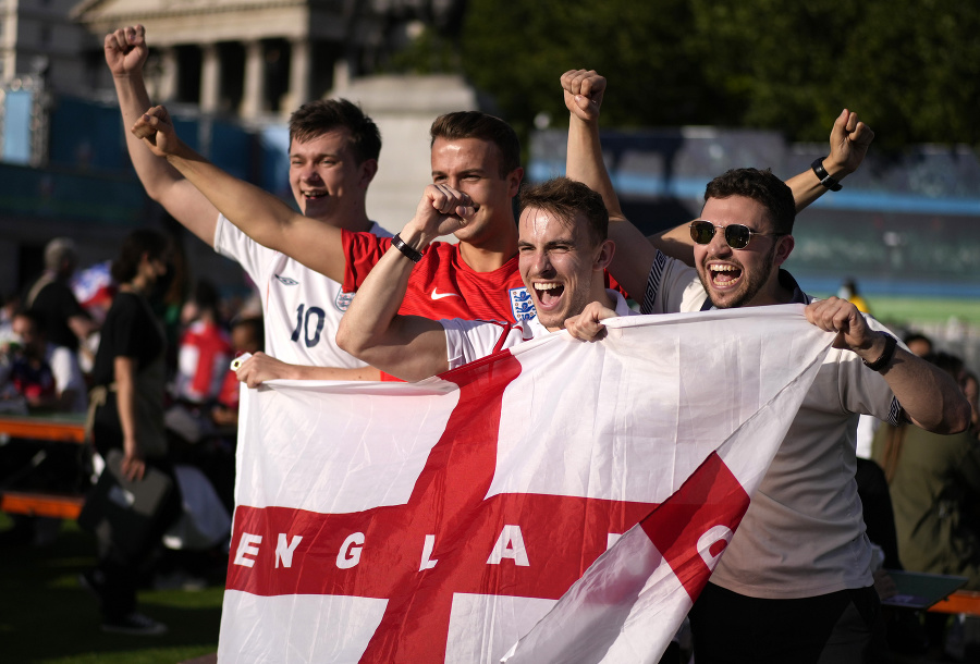 Anglickí fanúšikovia držia národnú