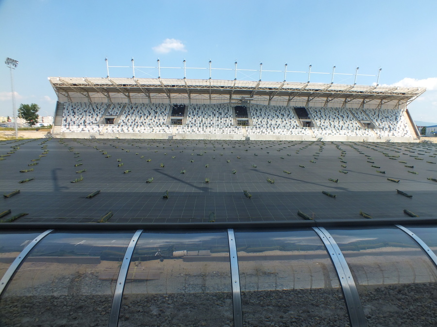 Takmer dokončená Košická futbalová aréna už má gazdu i podporovateľa.