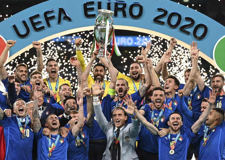 Talianski futbalisti získali titul