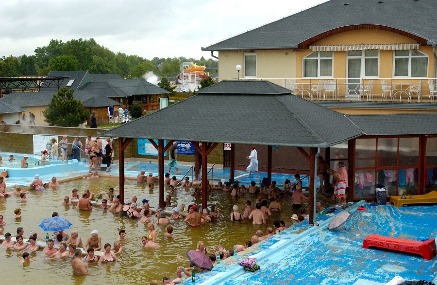 Kúpalisko Podhájska zostáva zatvorené.