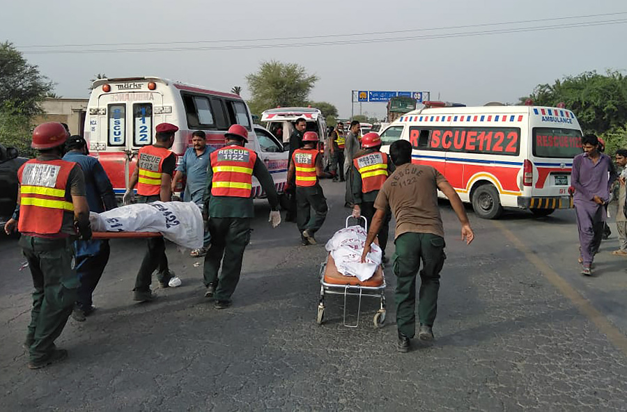 Nehoda autobusu v Pakistane