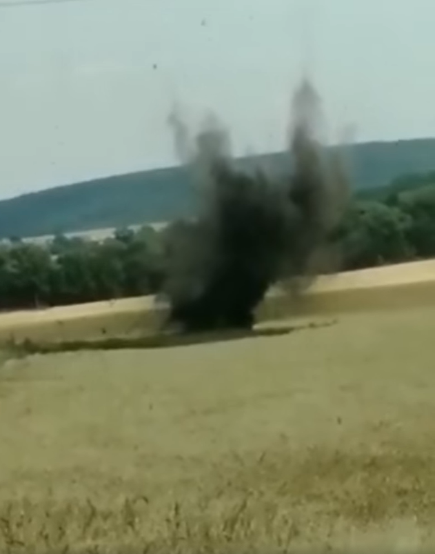 Pyrotechnici odpálili v Smoleniciach