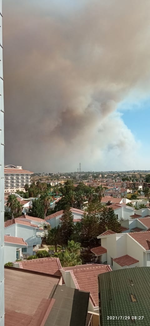 Manavgat sa nachádza asi 75 kilometrov východne od známeho juhotureckého letoviska Antalya.