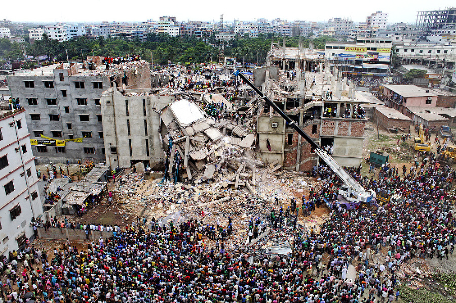 Ruiny fabriky Rana Plaza