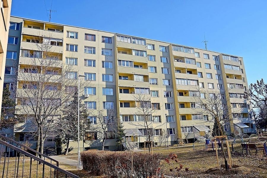 Na Slovensku unikátny súdny spor vznikol nezaplatením faktúr za práce stavebnej firmy. Domový správca ich pre výhrady vo finálnych prácach odmietol zaplatiť.