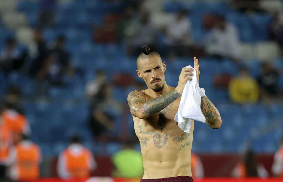 Marek Hamšík tlieska divákom