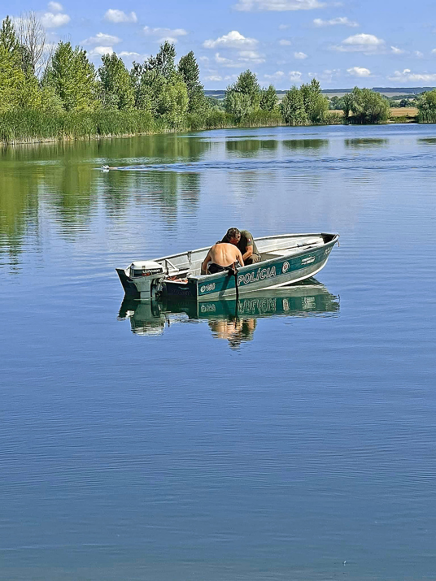 Po mužovi pátrali aj