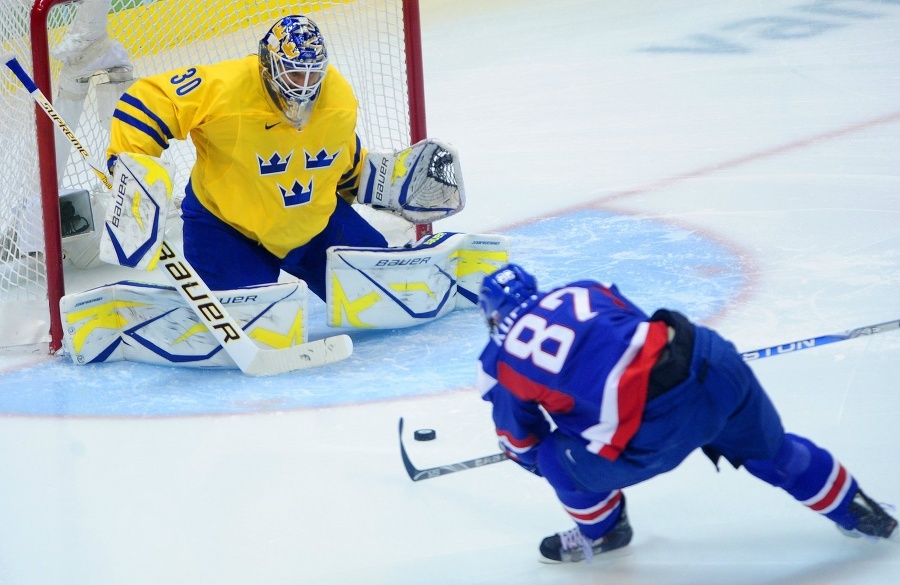 Tomáš Kopecký (Slovensko) vľavo