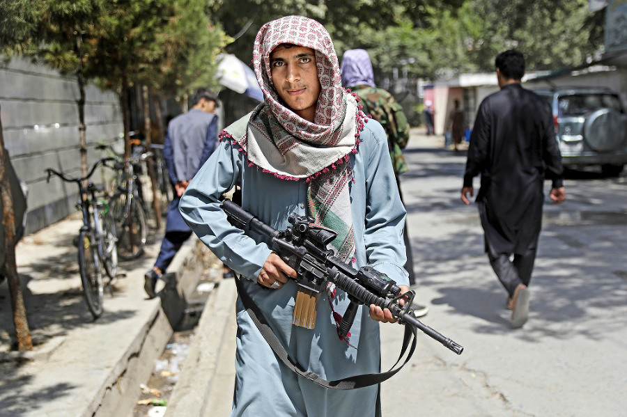Afganistan ovládol Taliban.
