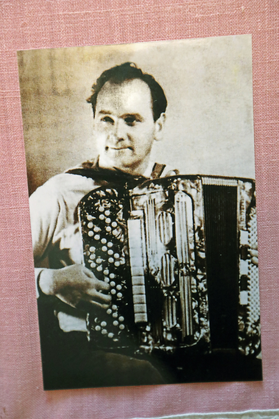 Pán Kolarovič
so svojou prvou
harmonikou