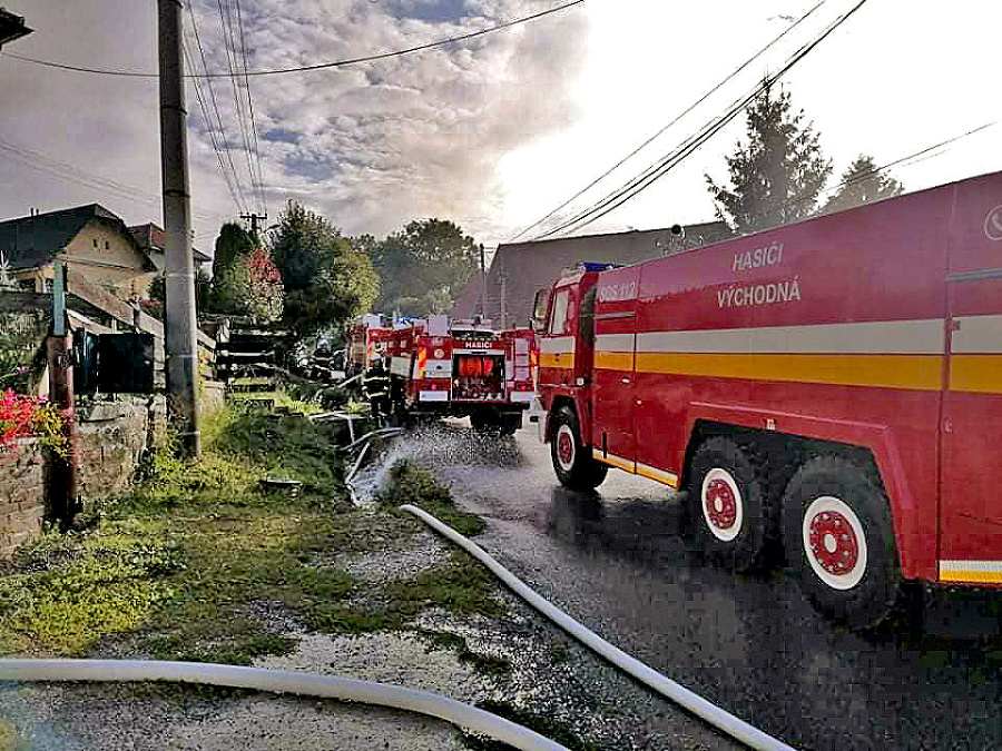 Na mieste nechýbalo
niekoľko hasičských
vozidiel