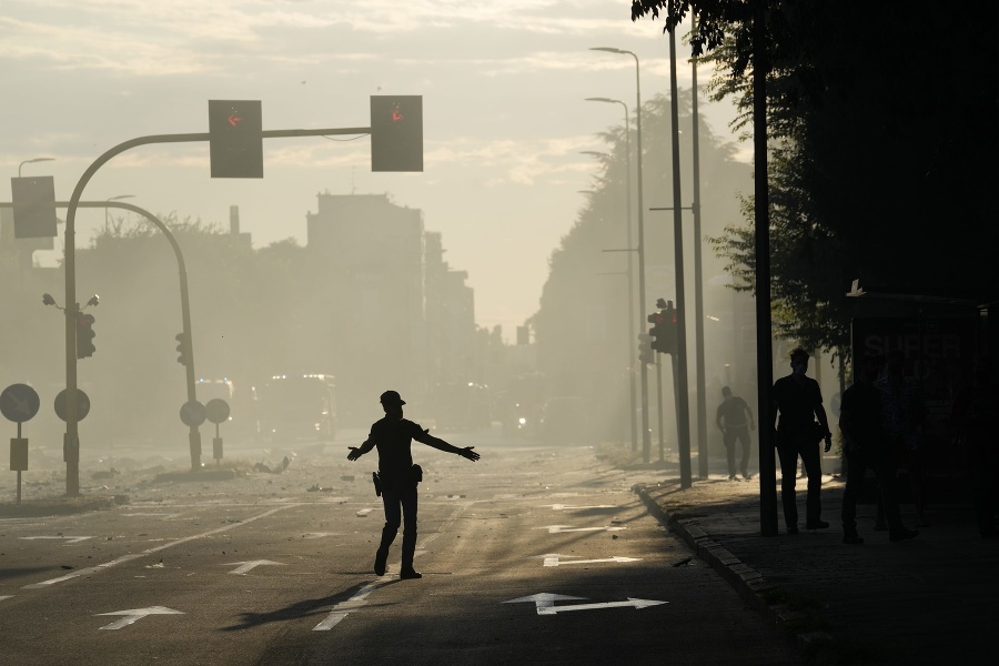 Hustý dym na ulici