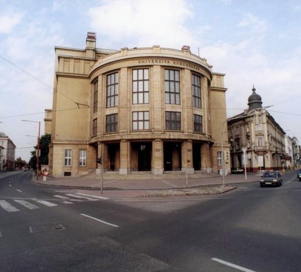 Univerzita Komenského v Bratislave.