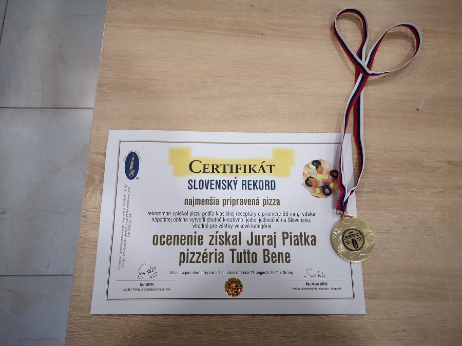Za minipizzu si
vyslúžil zápis do našej
knihy rekordov.