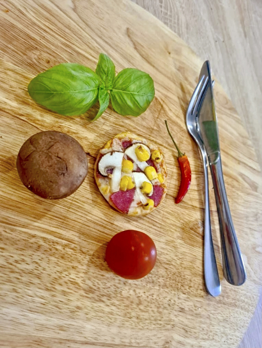 Malá dobrota je hotová
za pár minút a už ich
upiekol cez 150.