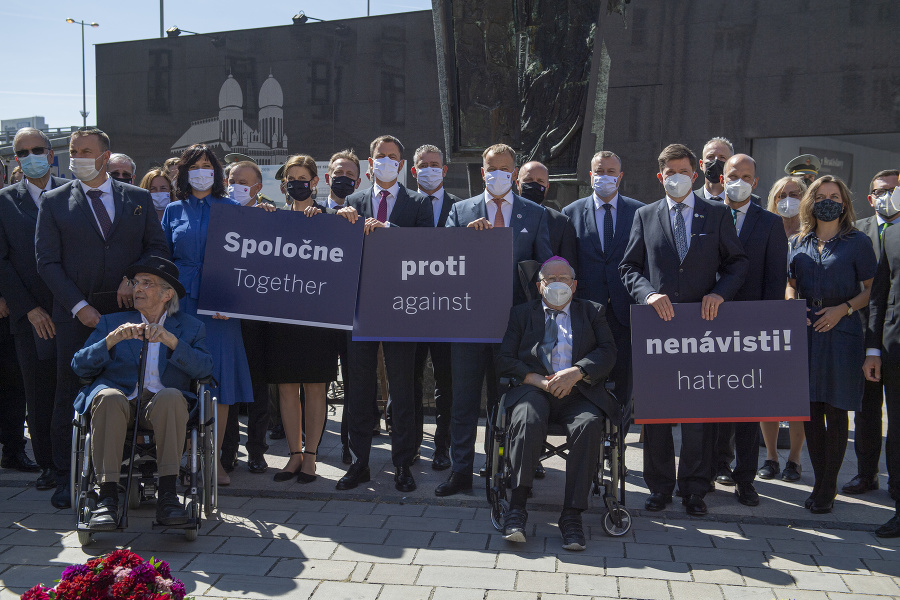 Pamätný deň obetí holokaustu a rasového násilia za účasti predsedu vlády SR Eduarda Hegera, predsedu Národnej rady SR Borisa Kollára (na snímke) a ďalších hostí.