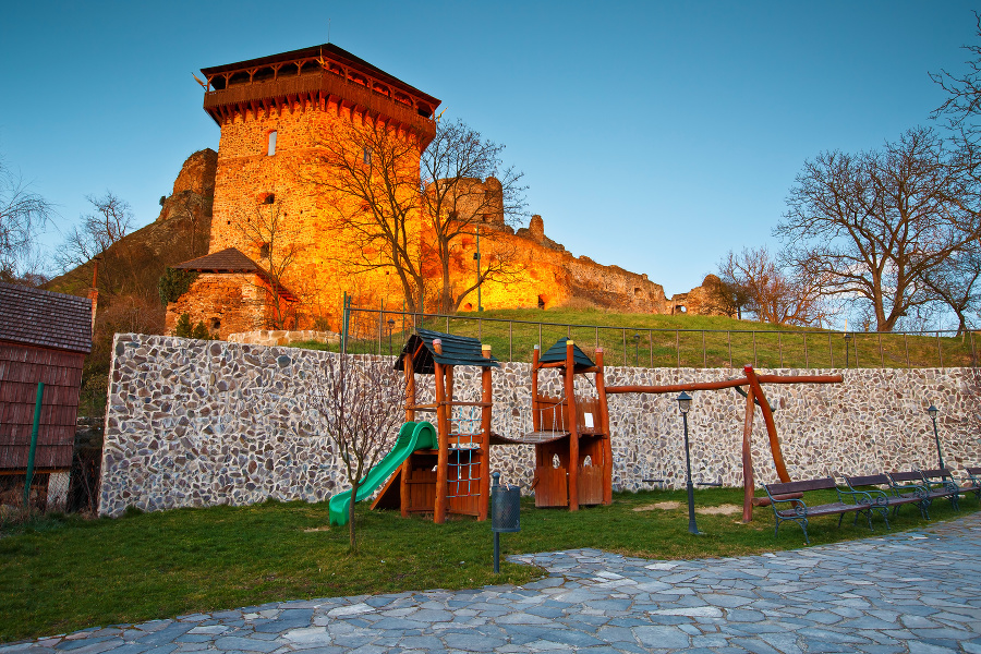Fiľakovský hrad odštartoval tohtoročnú