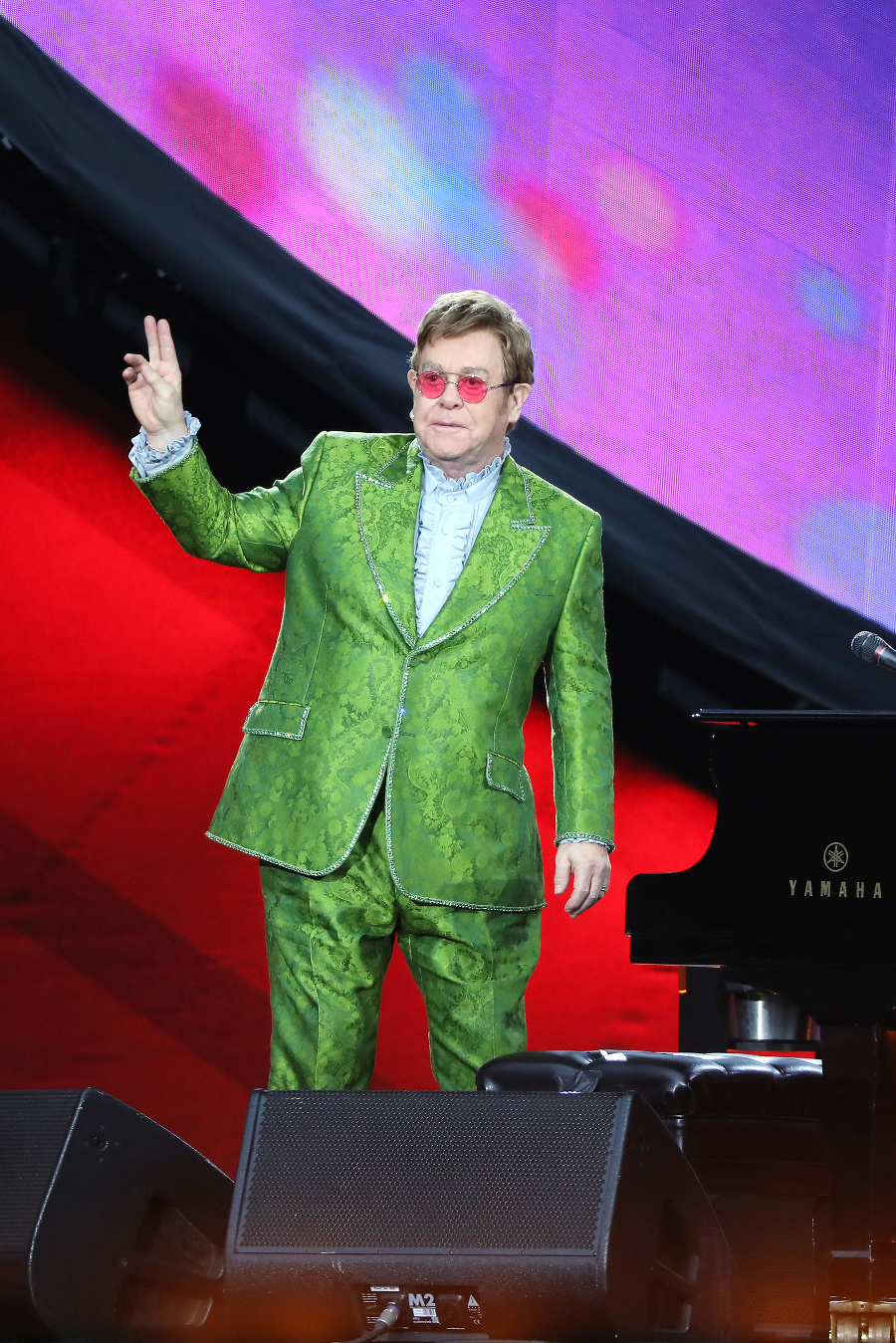 Elton John odštartoval
24-hodinovú sériu
koncertov