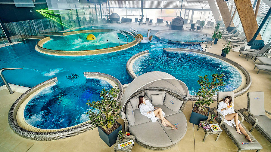 AquaCity Wellness bazény - Jeden z 11 pobytov na Slovensku môže byť aj váš.